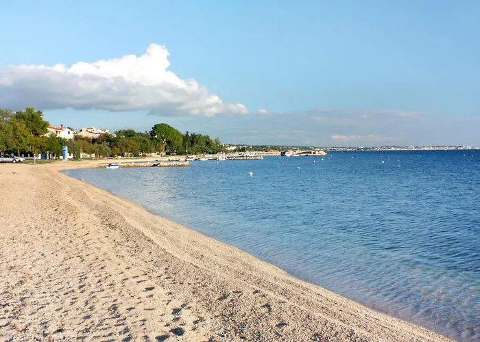 Апартаменты With Parking Space Sveti Filip I Jakov, Biograd - 18632 *